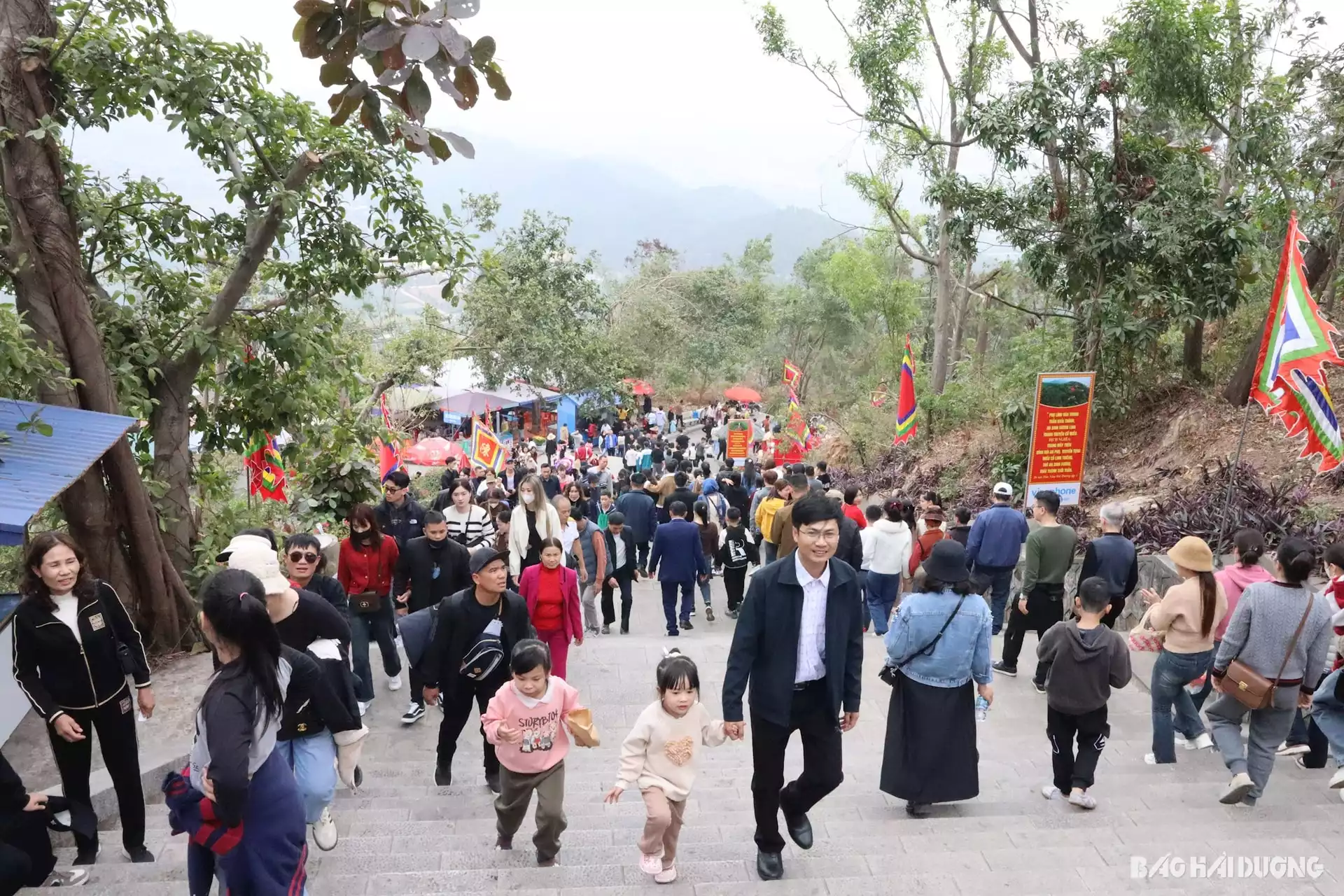 Du khách đến Hải Dương dịp Tết Ất Tỵ gần gấp đôi cùng kỳ