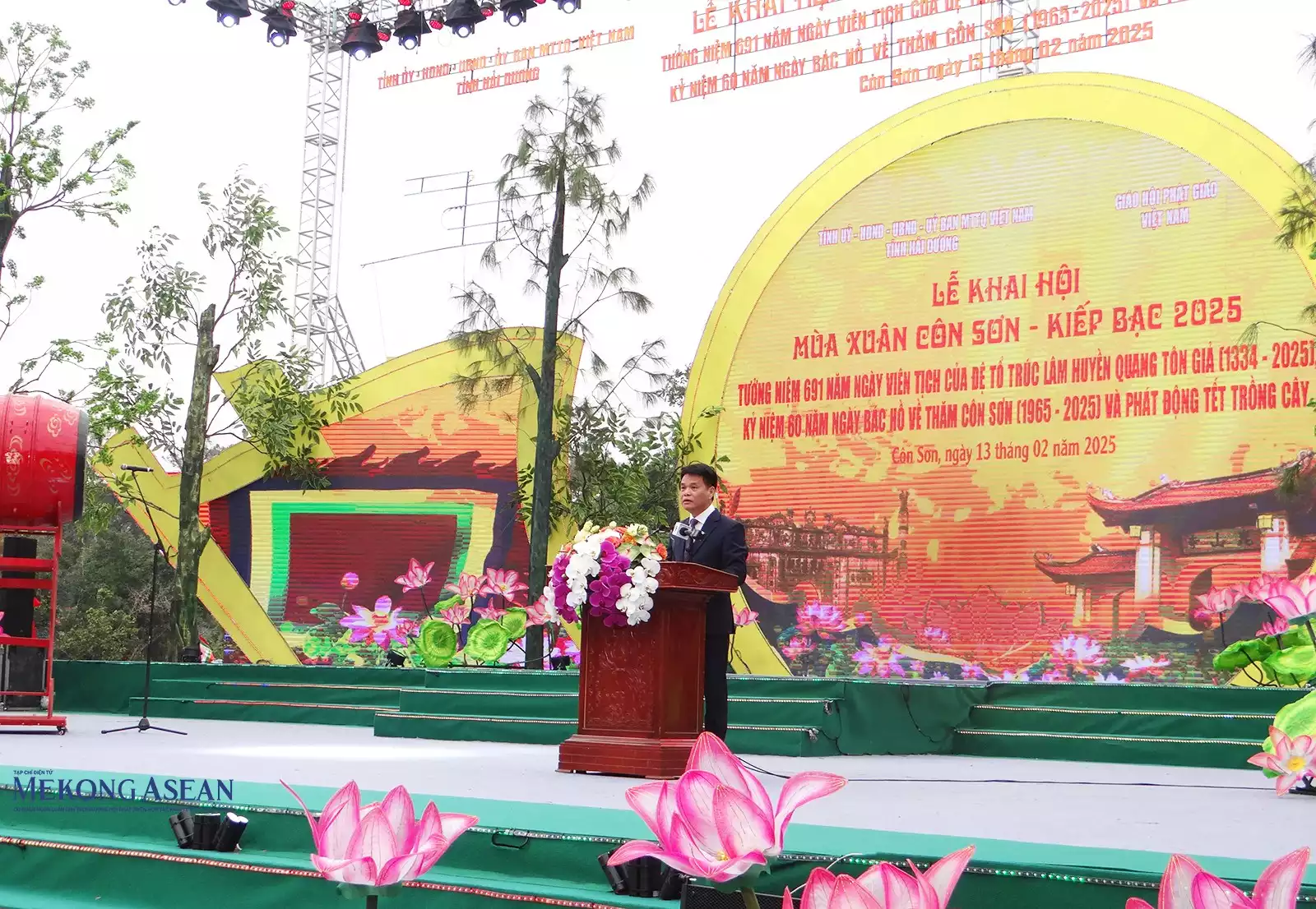 Khai hội mùa xuân Côn Sơn - Kiếp Bạc, kỷ niệm 60 năm ngày Bác Hồ về thăm Côn Sơn